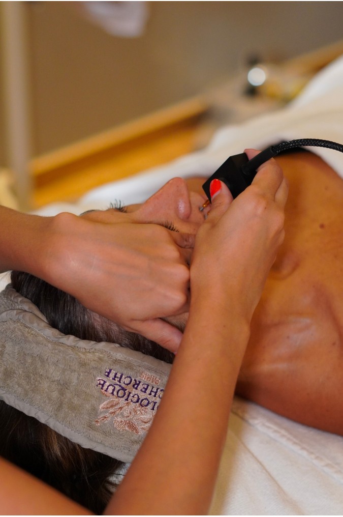 Module Electrocorporation soin visage - Spa luxe Cours Mirabeau Aix